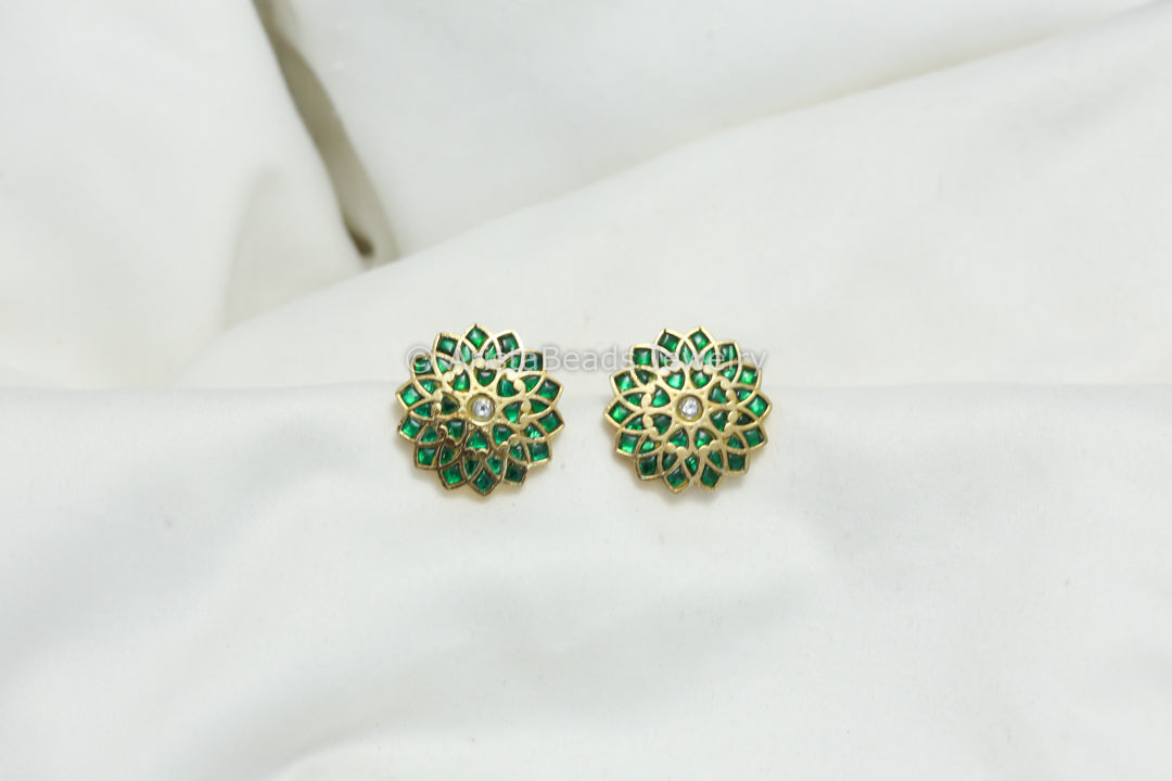 Jadau Green Studs