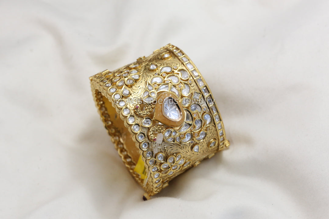 Premium Uncut Polki Kundan Wide Bangle (Yellow Pota)