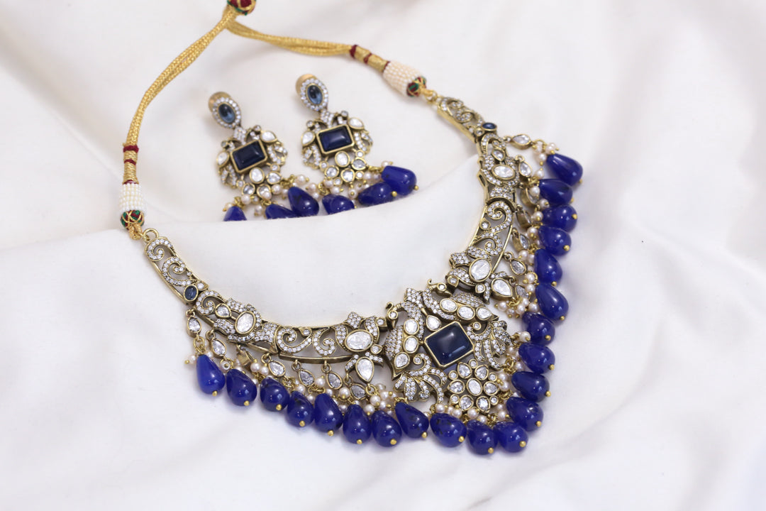 Victorian Mangatrai Look Alike Blue Necklace Set
