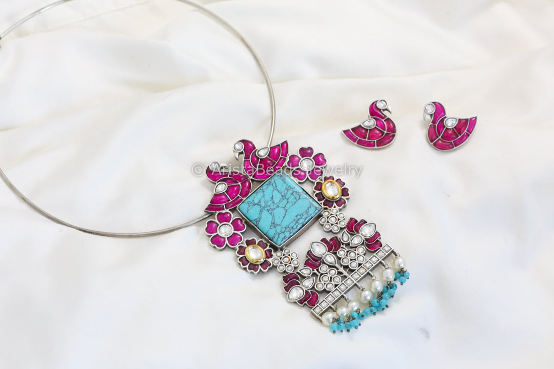 Turquoise Monalisa Stone Jadau Pendant Hasli Set