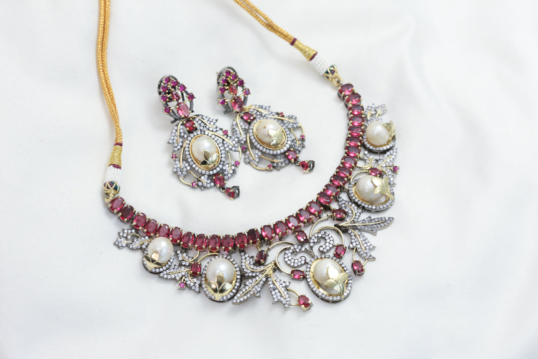 Victorian Barouqe Pearls Brick Red Necklace Set