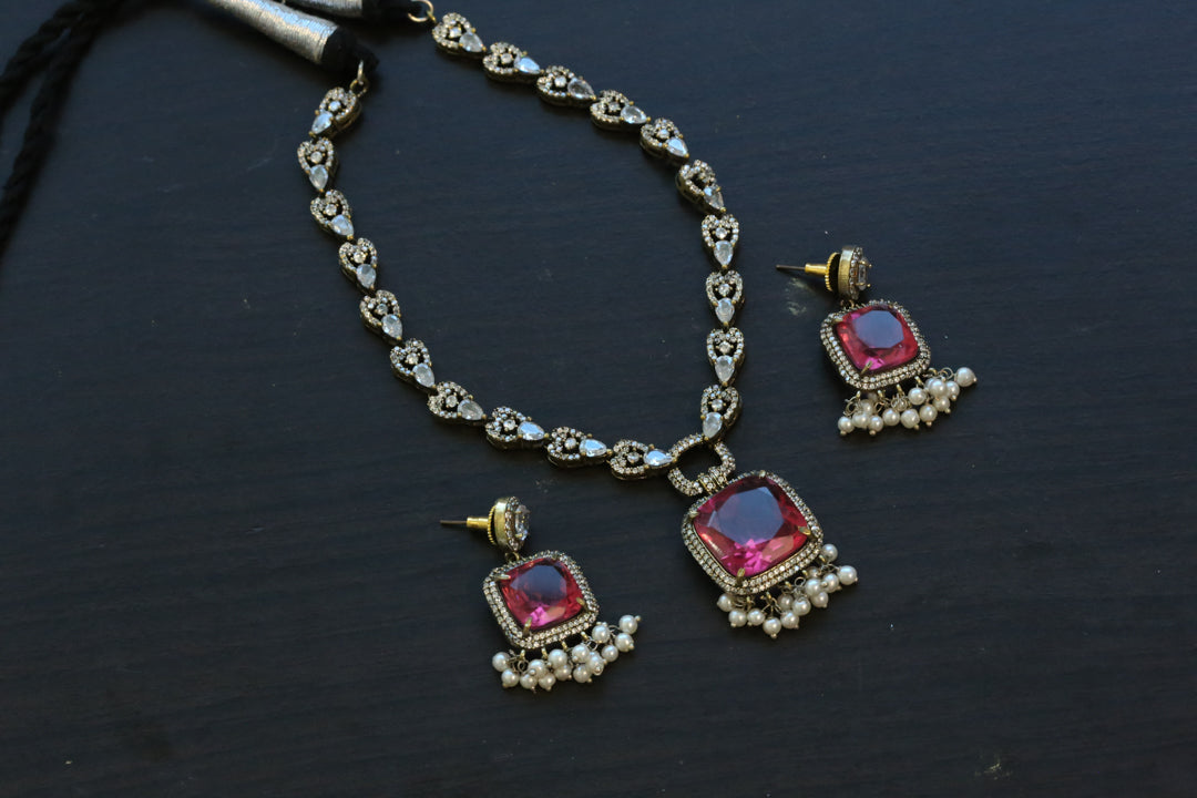 Victorian CZ And Hydo Stone Necklace Set - Pink