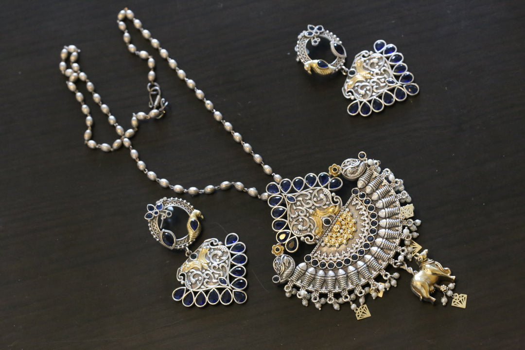 Dual Tone Nandi Necklace Set - Blue