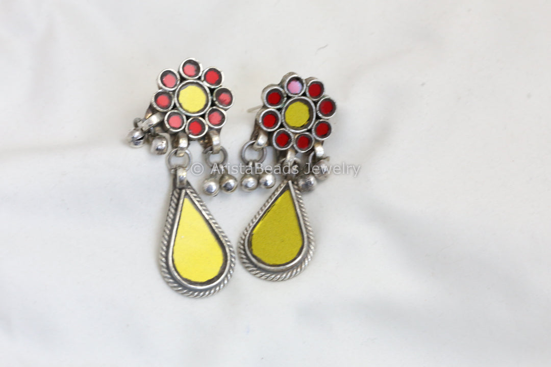 Alia Glass Earrings - Yellow Red