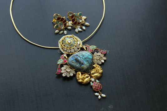 Jadau Kundan Fusion Necklace - Carved Labradorite ( Removable Hasli)
