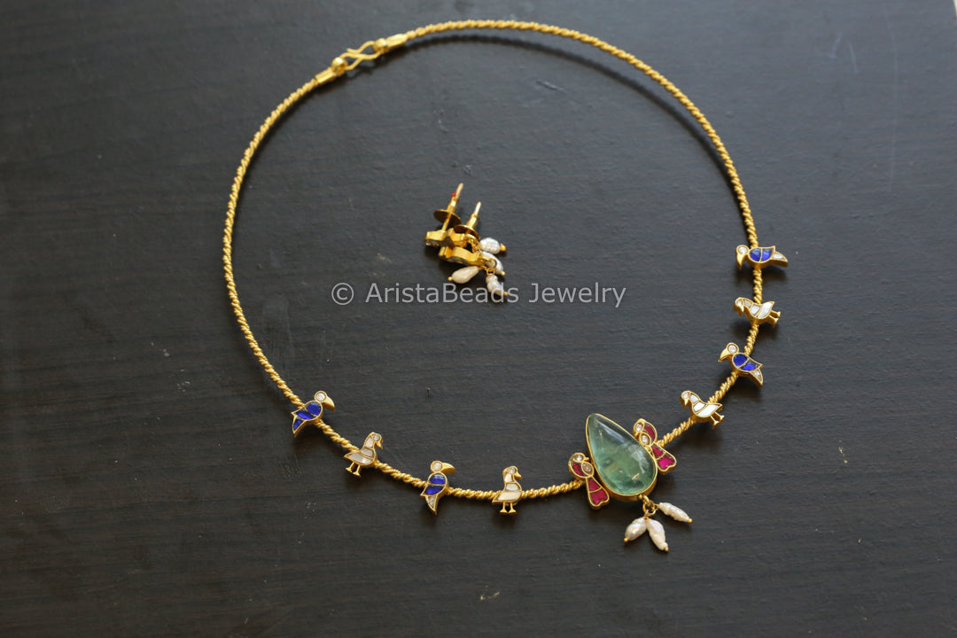 Dainty Fluorite & Kundan Jadau Hasli Necklace