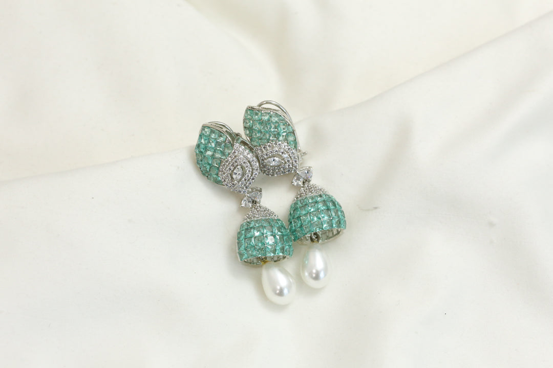 Cute Invisible Setting Jhumka