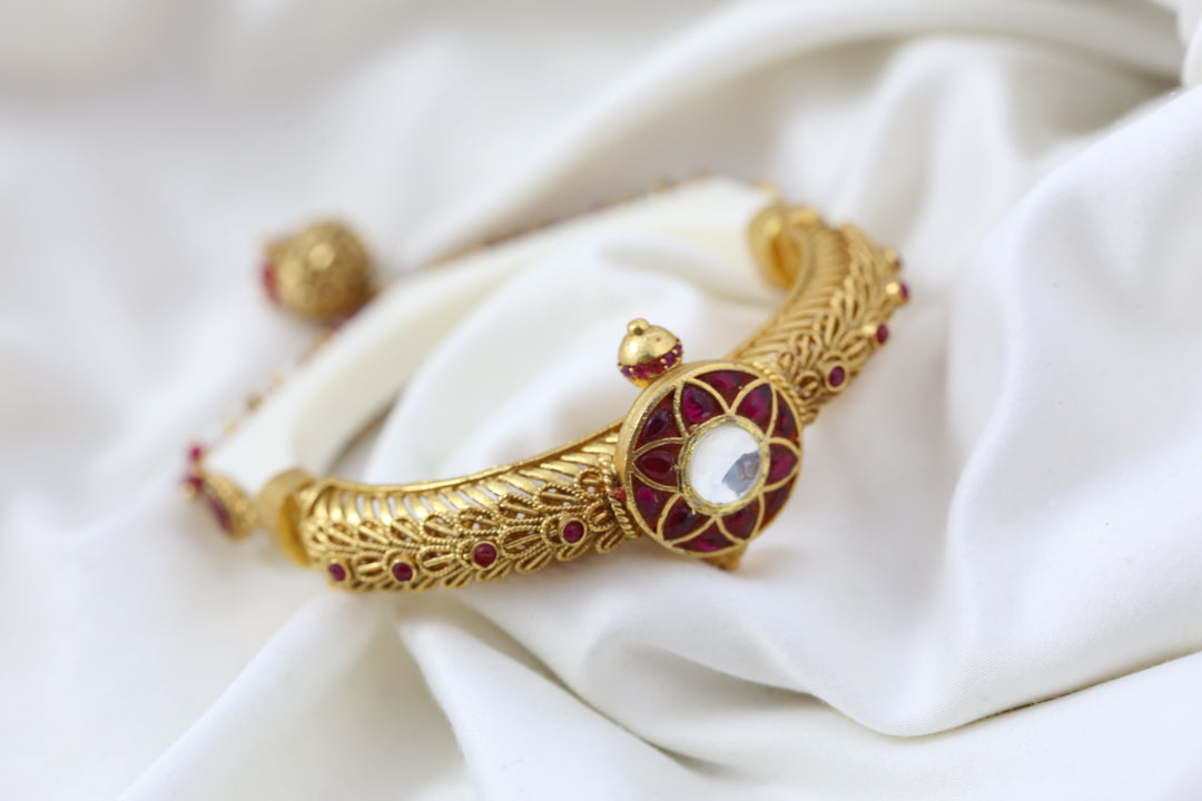Jadau Ivory Gold Bangle (2.6/2.8 openable)