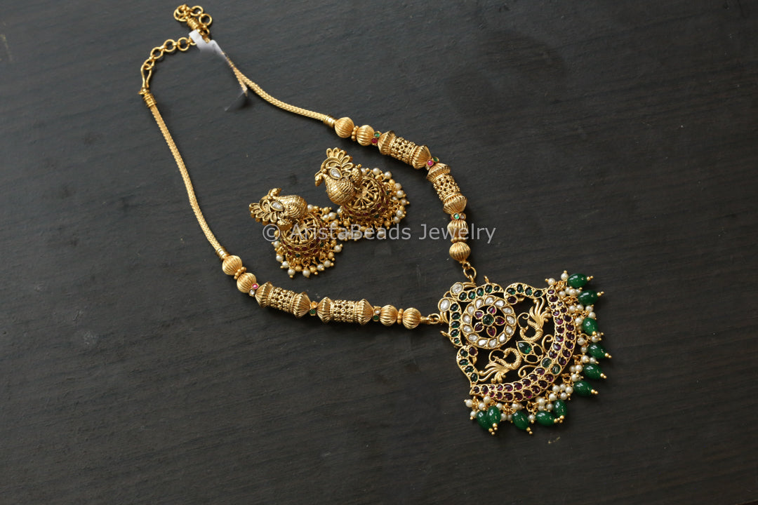 Kemp Stones Antique Gold Mayur Pendant Set