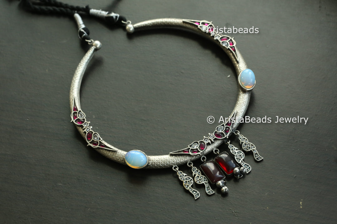 Silver Look Hasli Necklace - Style 1