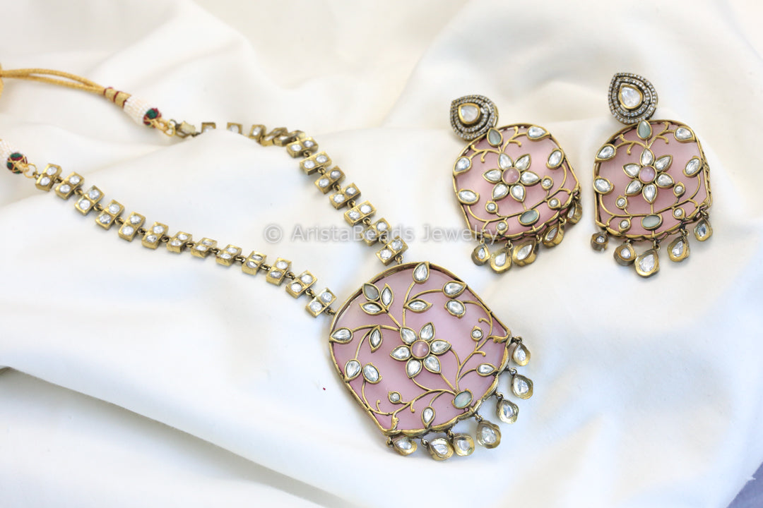 Blush Pink Contemporary Kundan Necklace Set