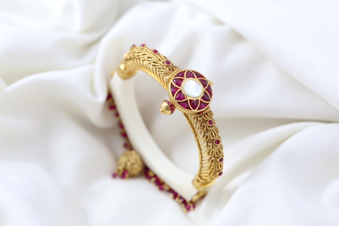 Jadau Ivory Gold Bangle (2.6/2.8 openable)