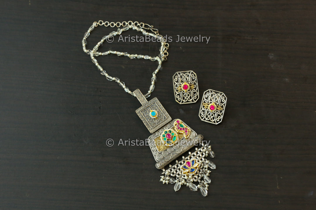 Fusion Kundan Pendant Set -Crystal Quartz Beads