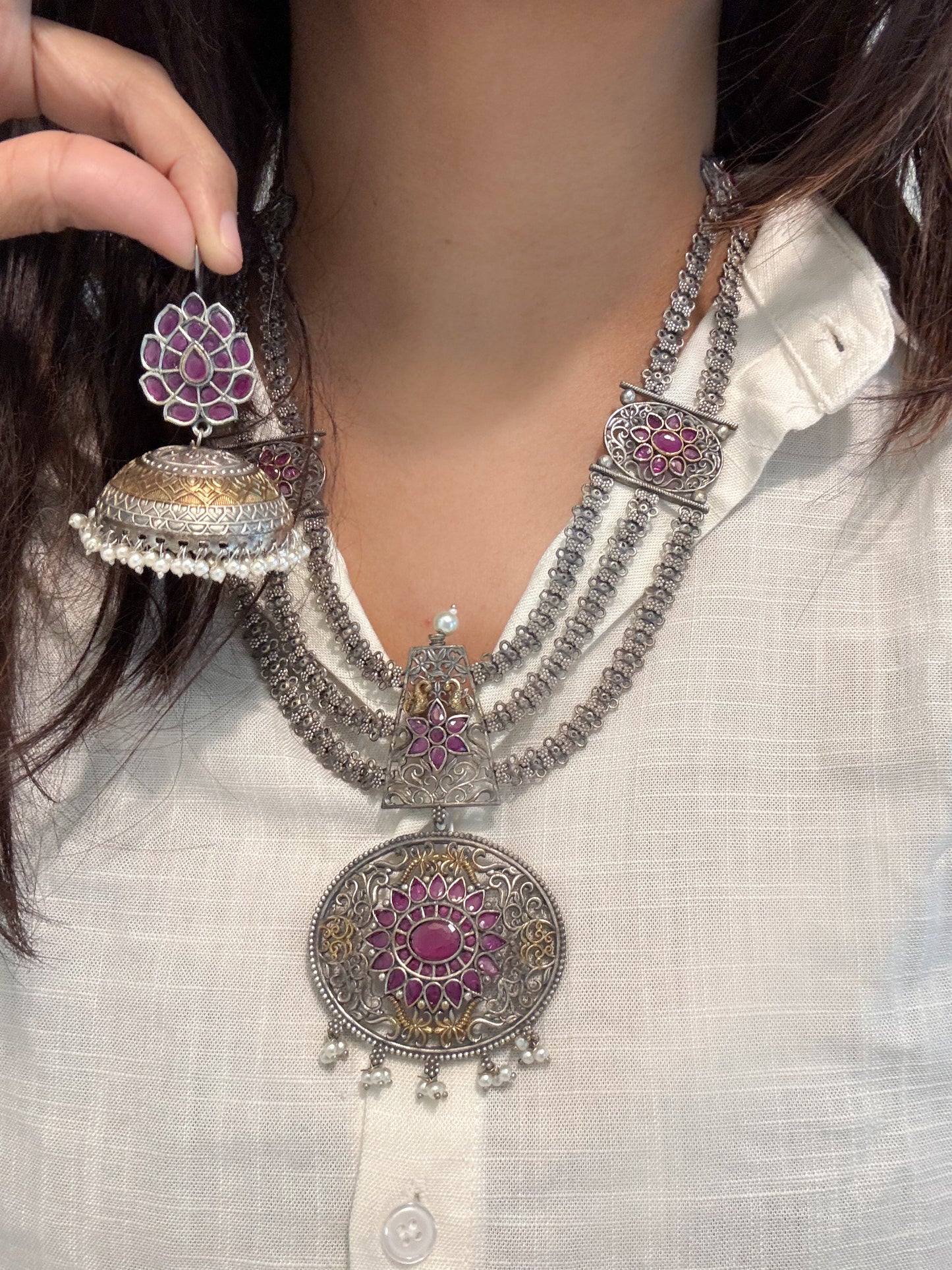Teen Lada Dual Tone Necklace Set
