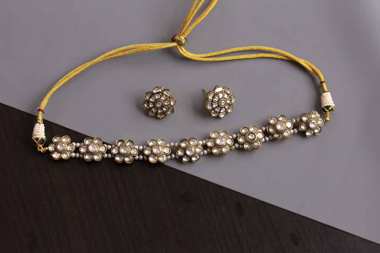 Dainty Vintage Kundan Flower Choker Set