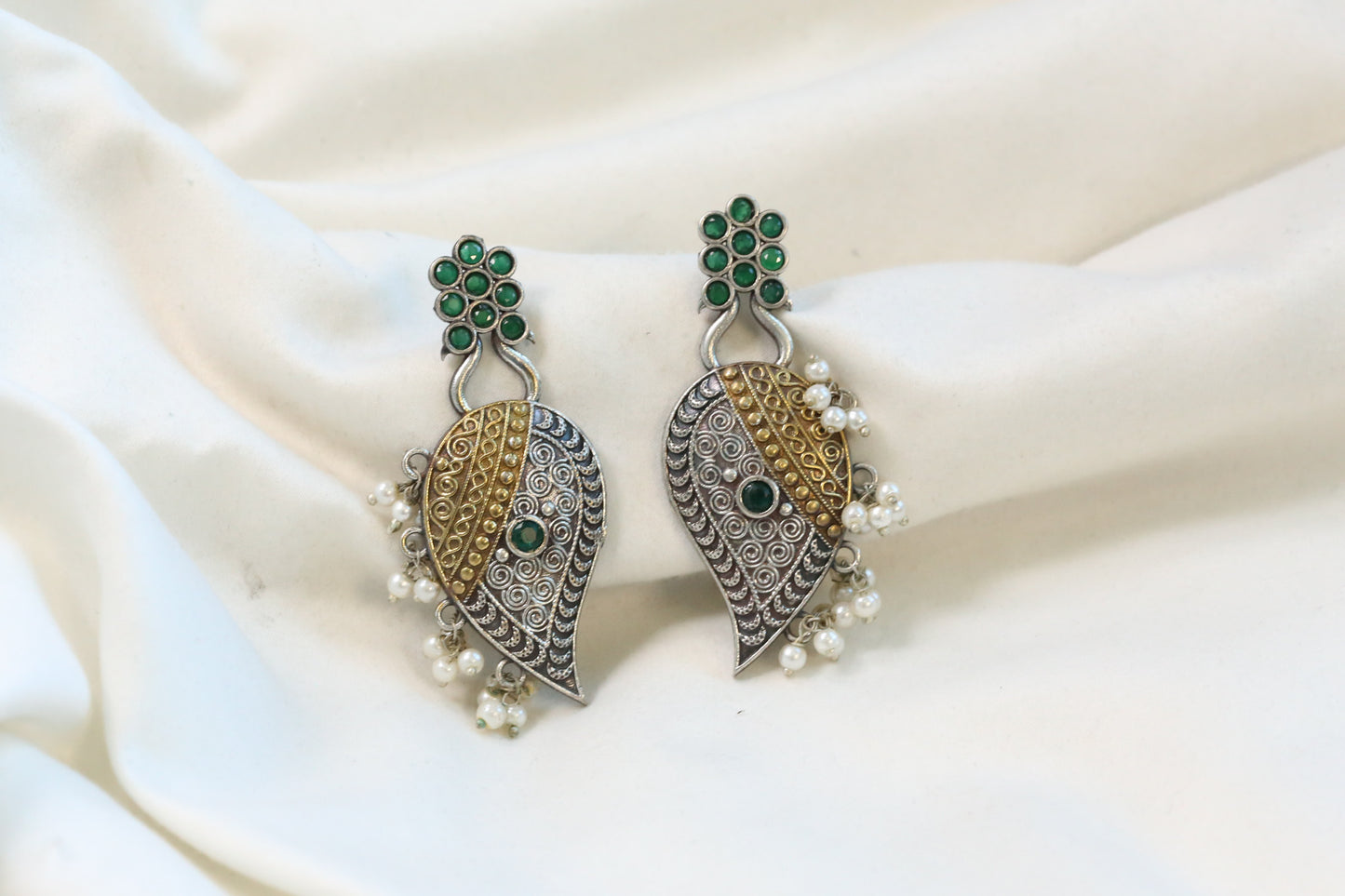 Dualtone Emerald Paisley Earrings