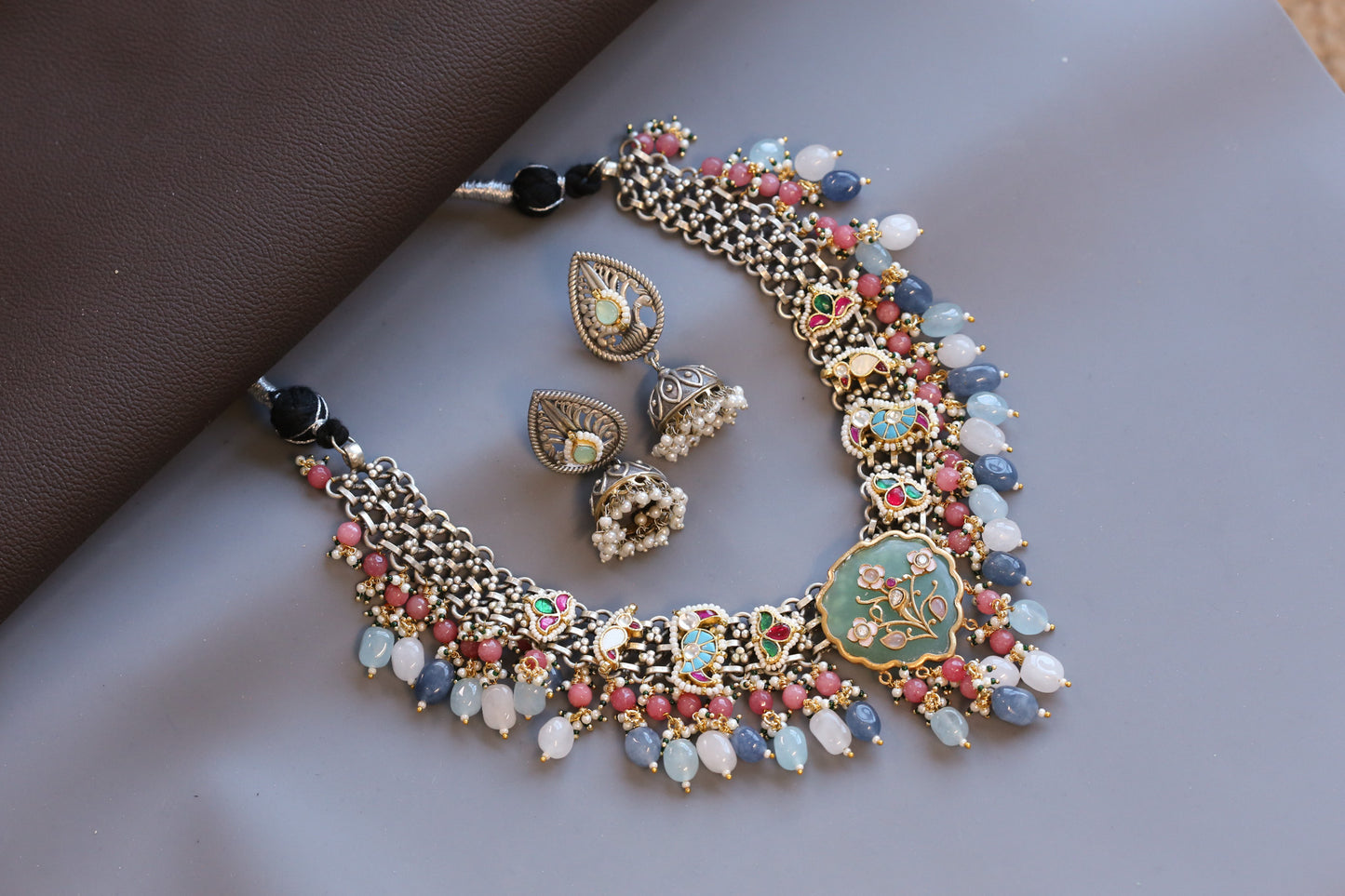 Designer Dual Tone Kundan Fusion Set