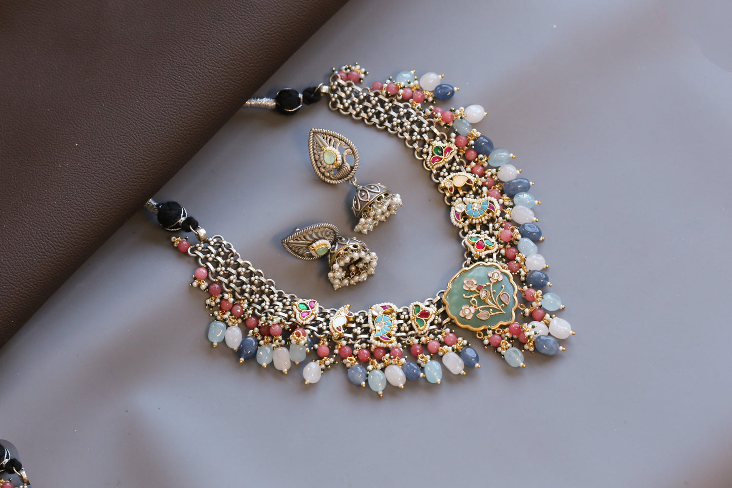 Designer Dual Tone Kundan Fusion Set