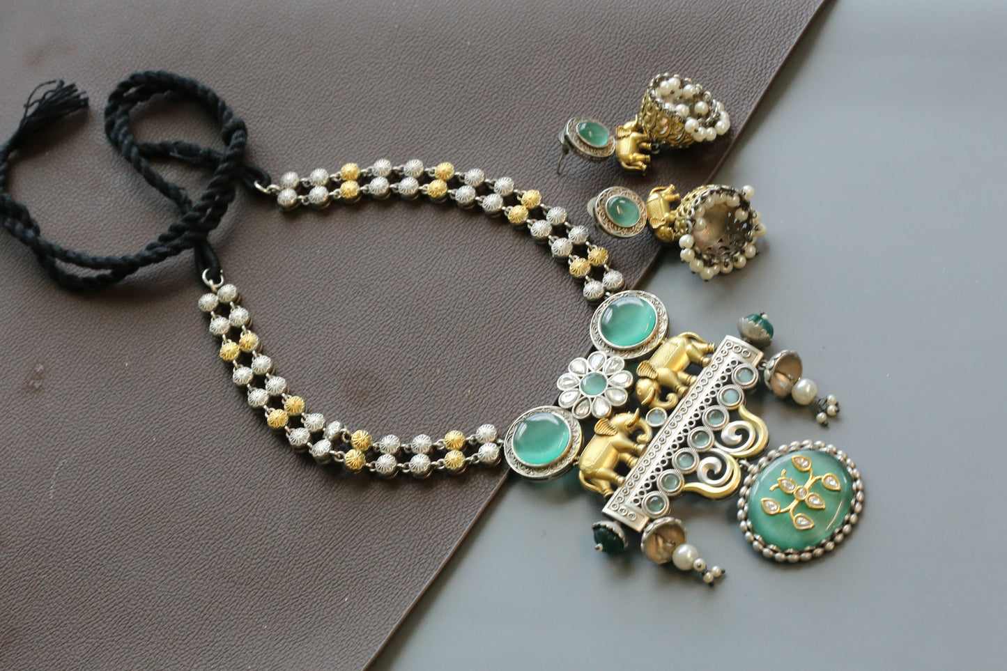 Seerat Silver Look Dual Tone Necklace Set - Mint