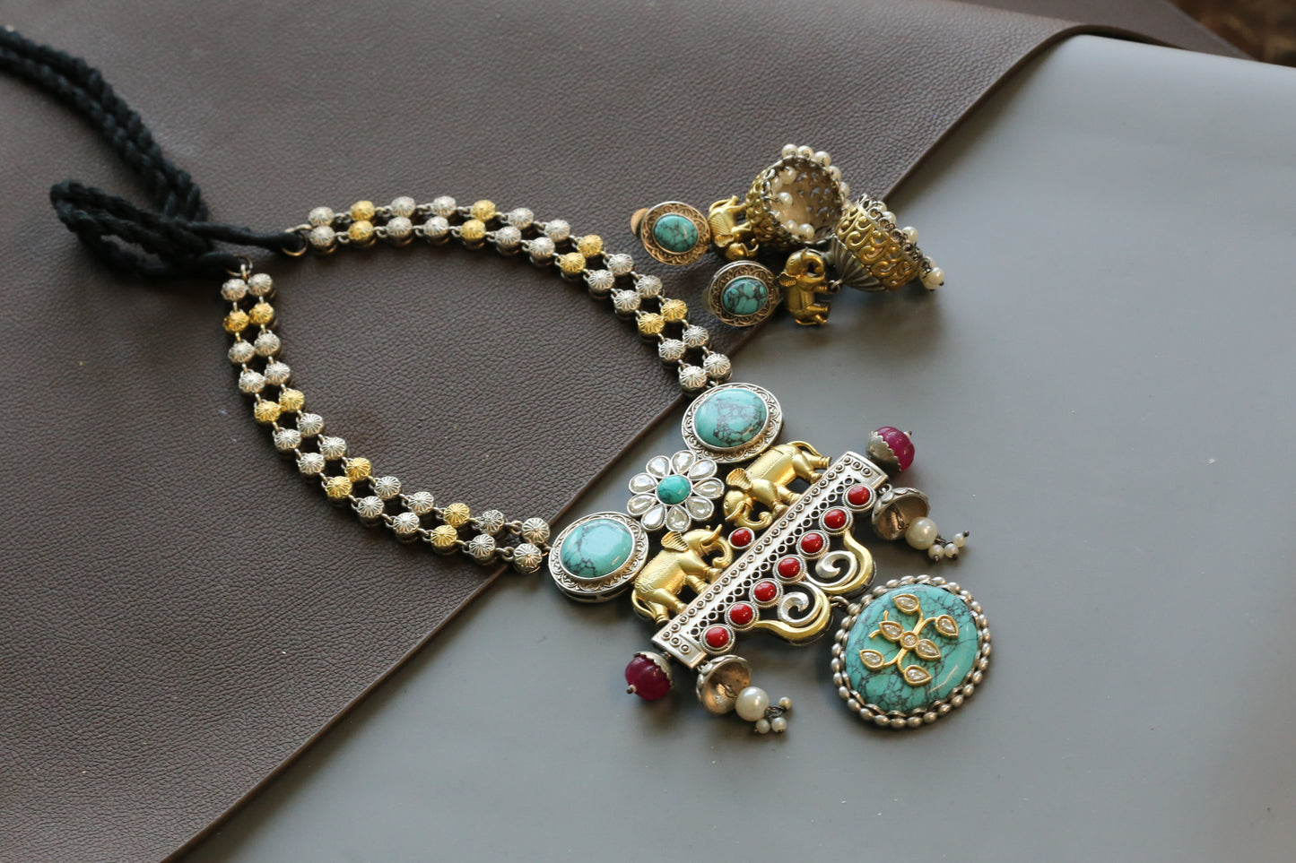 Seerat Silver Look Dual Tone Necklace Set - Turquoise