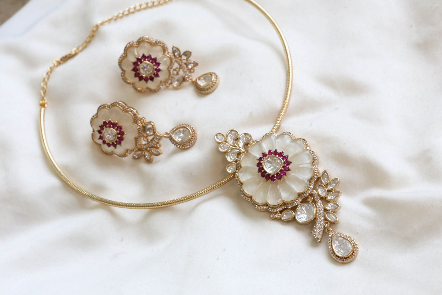 Ivory & Uncut Polki Hasli Set - Ruby (103-43)