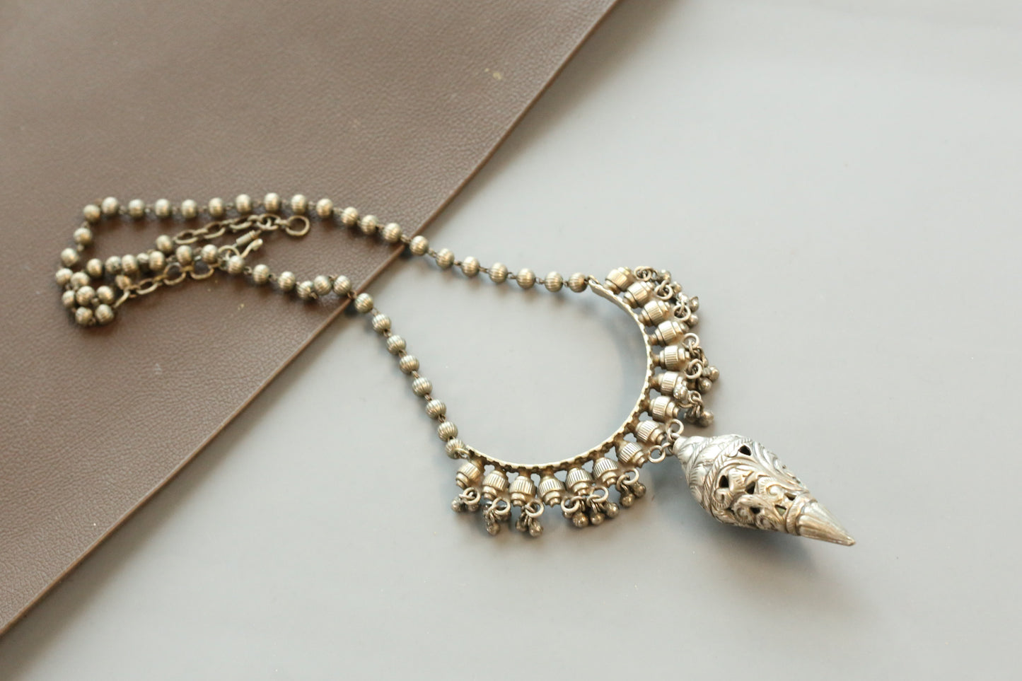 Oxidized Shankh Pendant