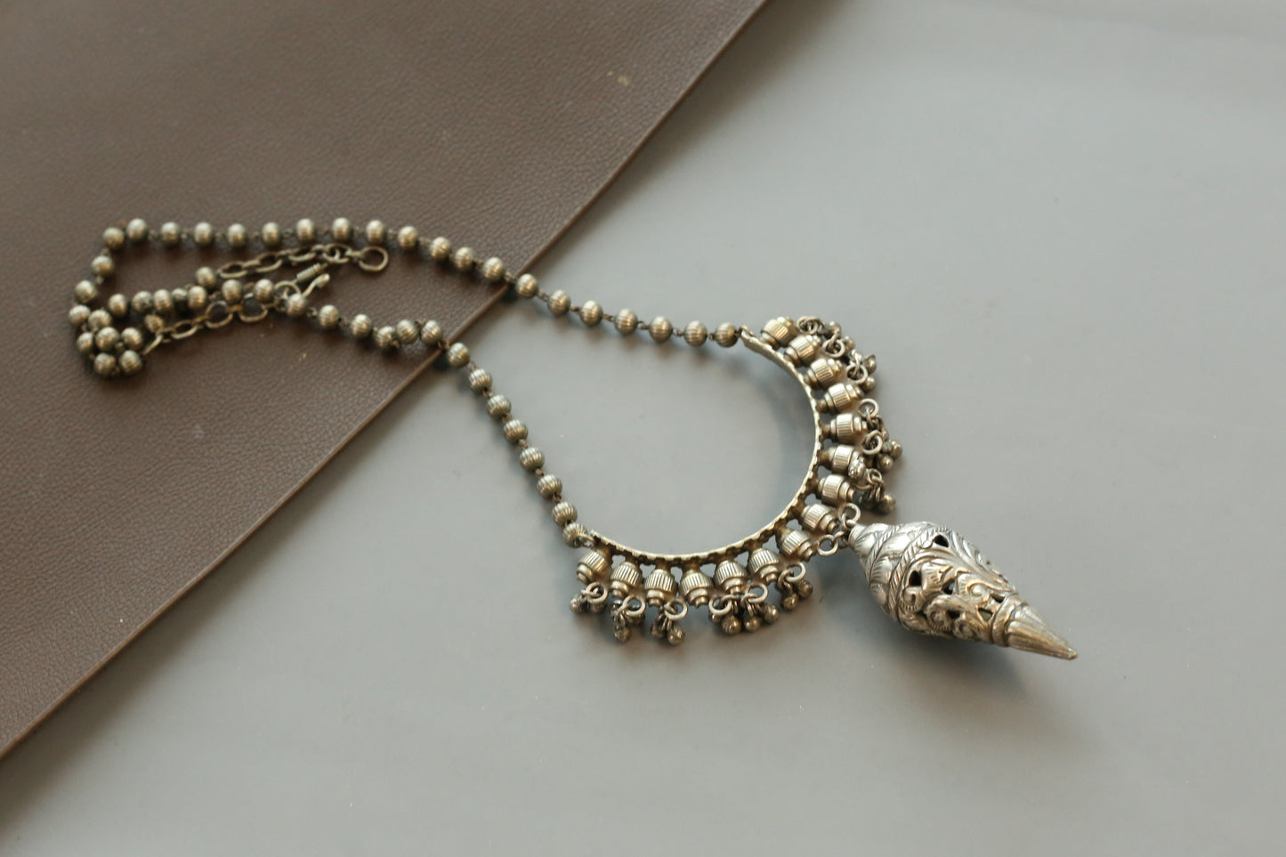Oxidized Shankh Pendant
