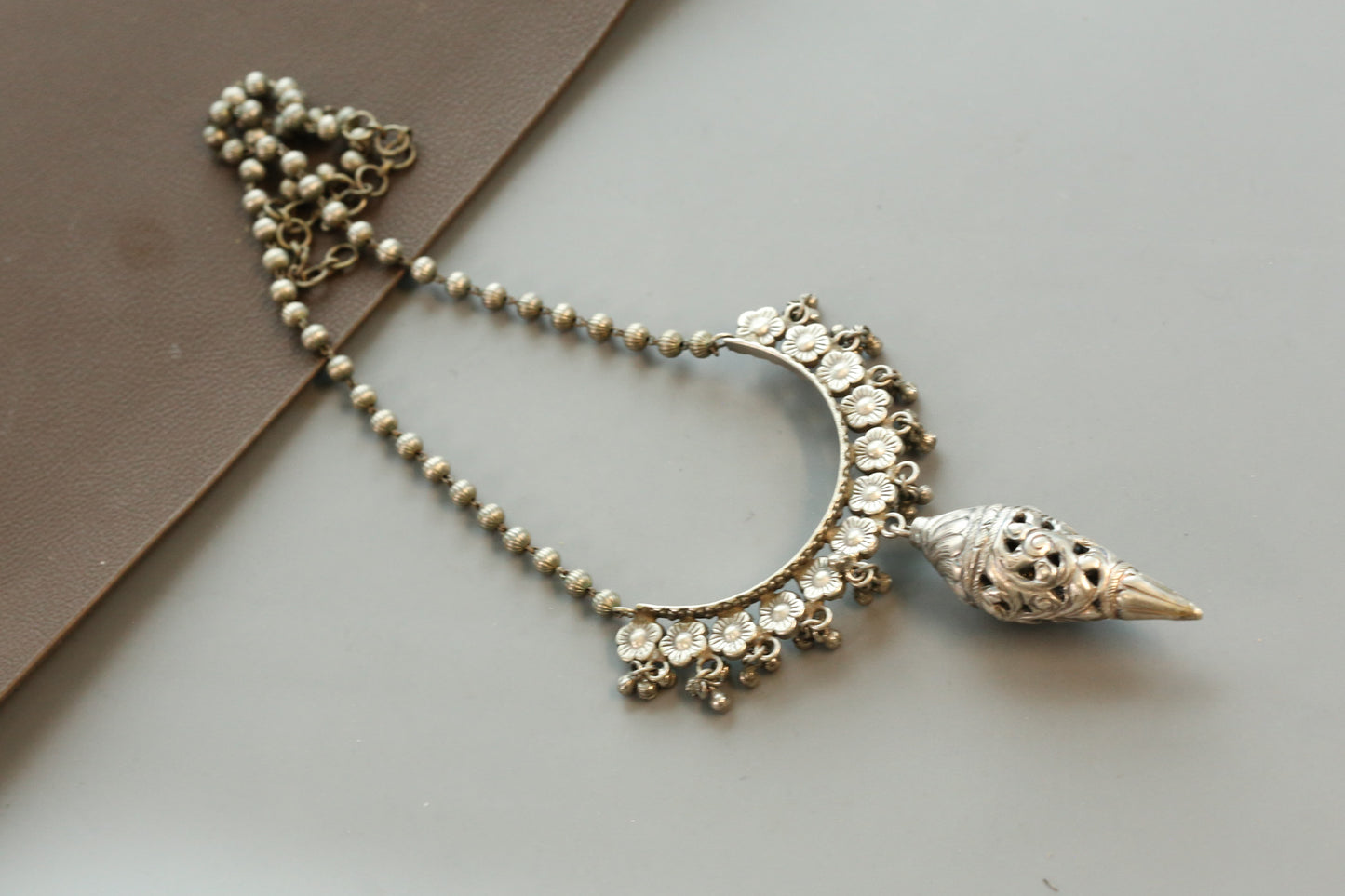 Oxidized Shankh Pendant