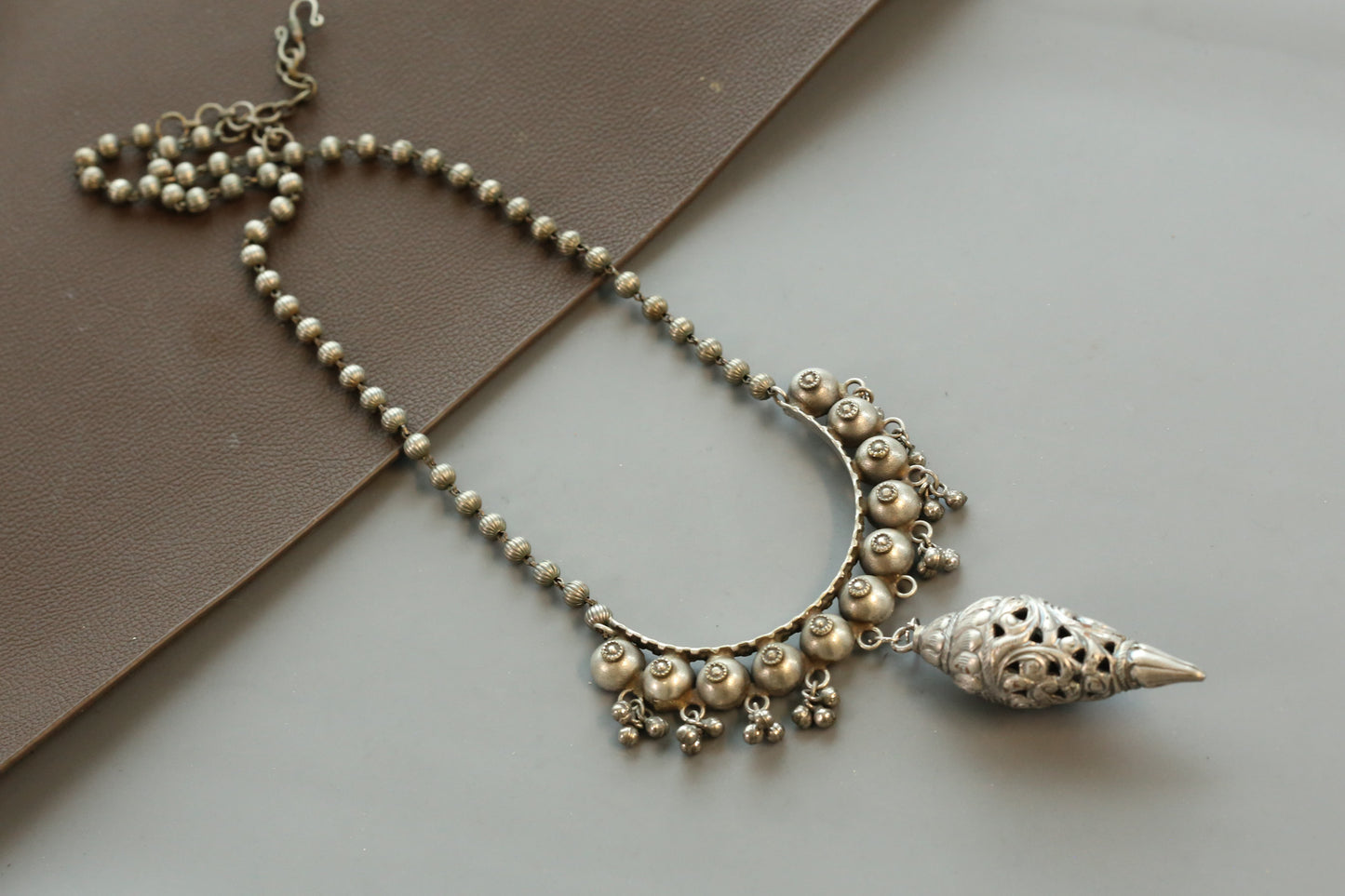 Oxidized Shankh Pendant