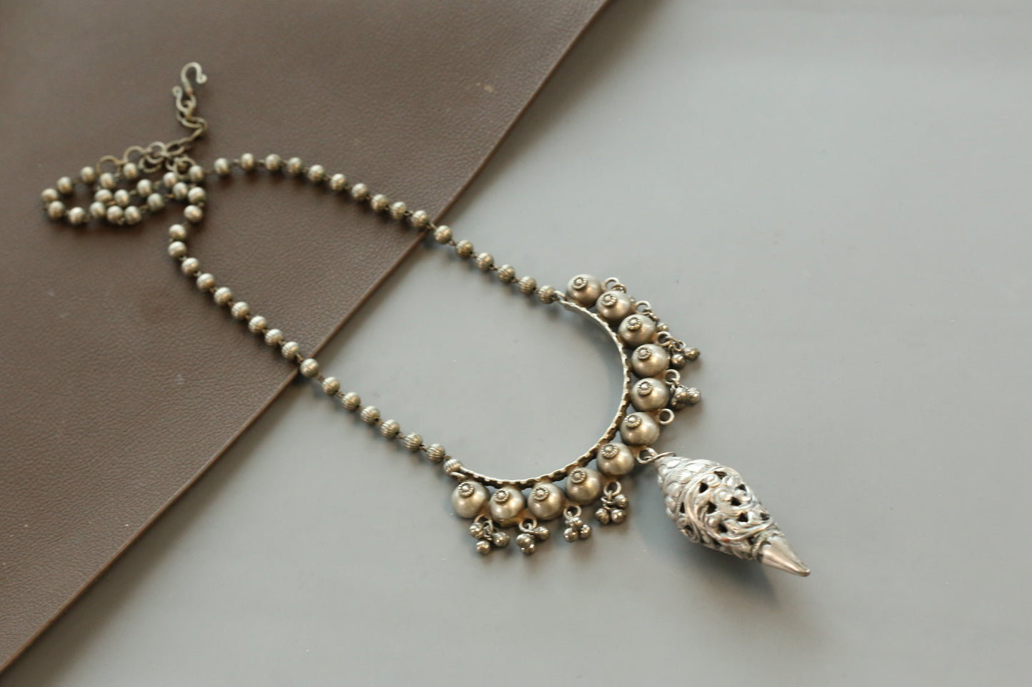 Oxidized Shankh Pendant