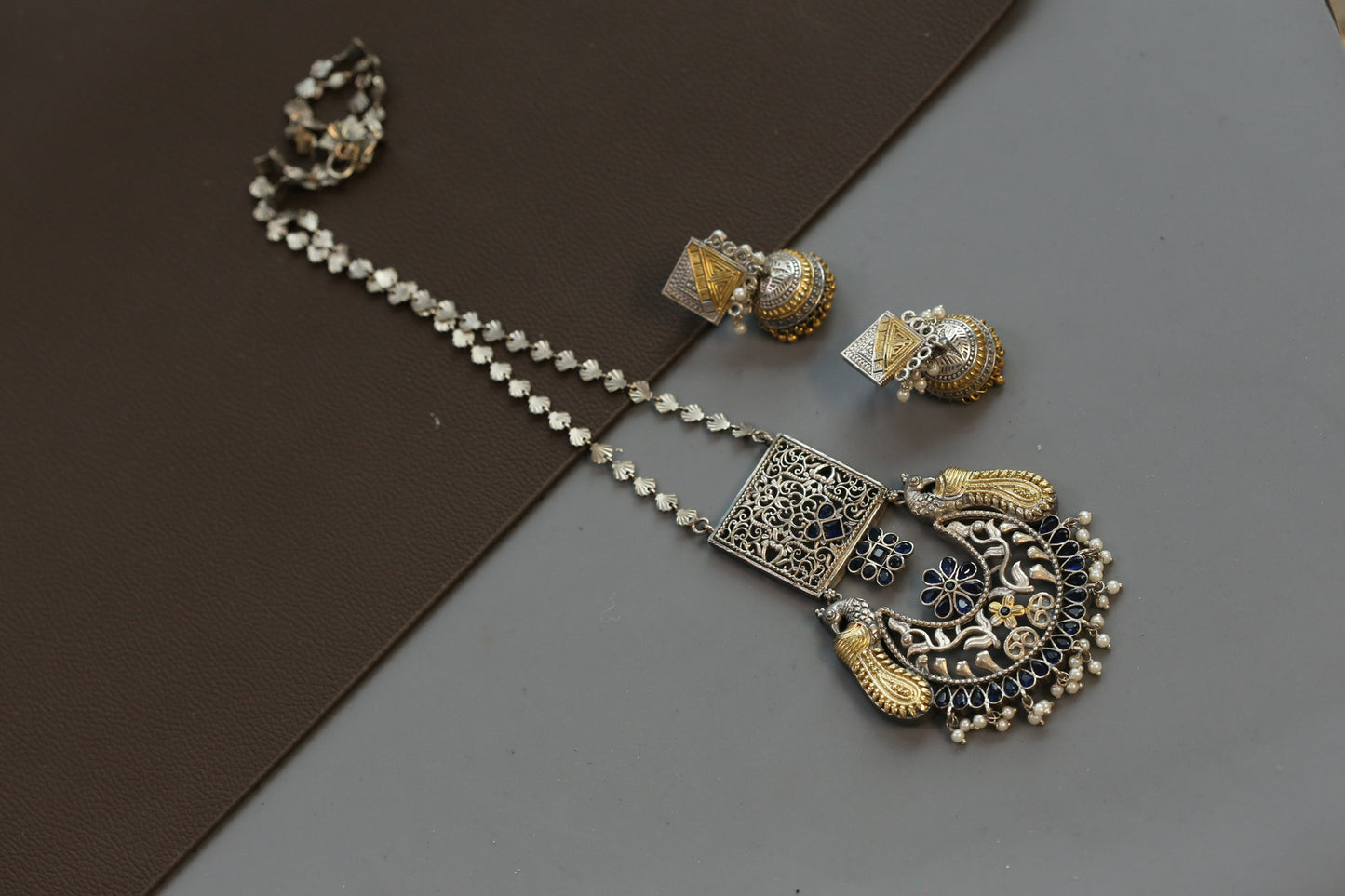 Moha Dual Tone Pendant Necklace Set - Blue