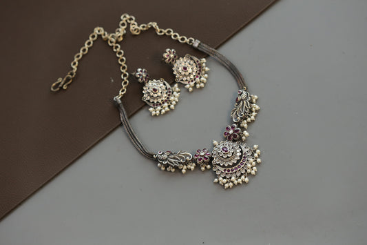 Madhu Oxidized  Kemp Necklace Set - Clear Ruby
