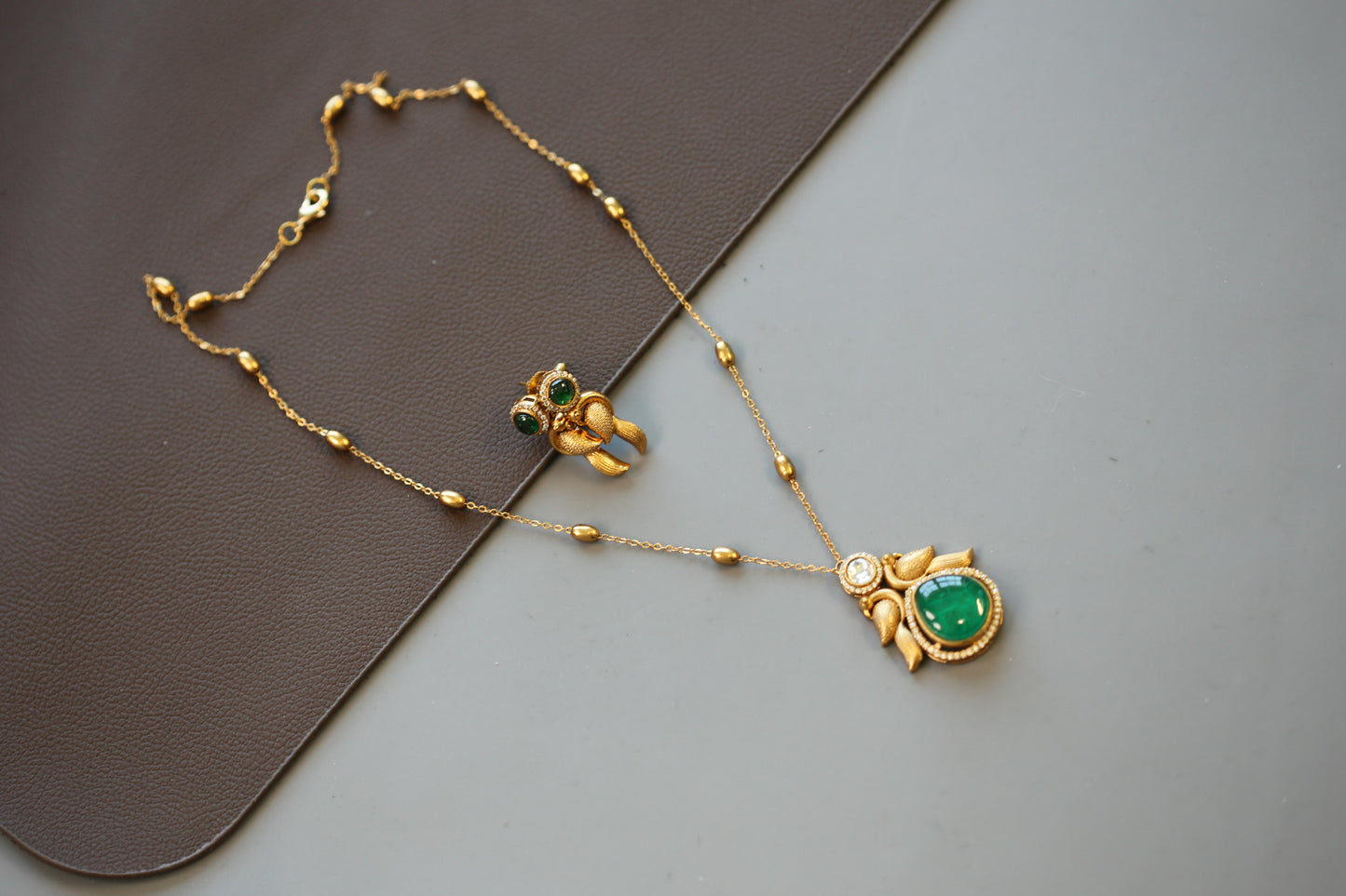 Dainty Pota Doublet Pendant Set - Green
