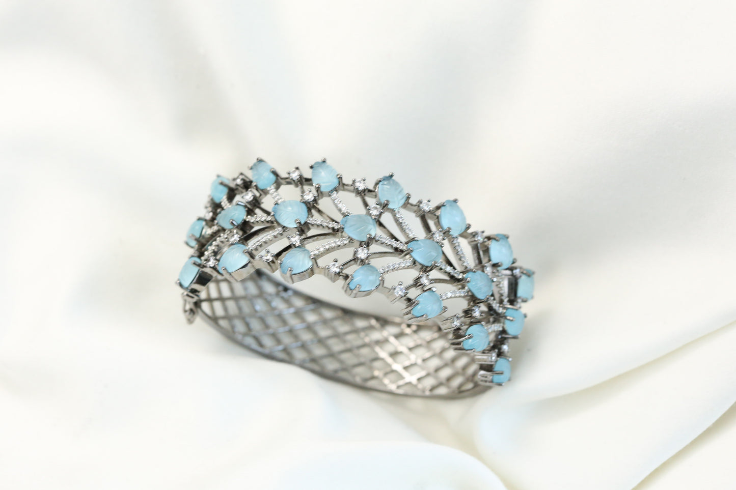 Victorian Carved Stones Bracelet - Blue (Openable)