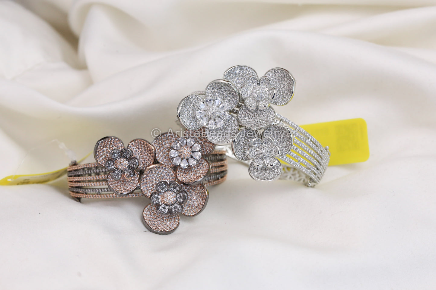 Contemporary CZ Bracelet Bangle(Openable)