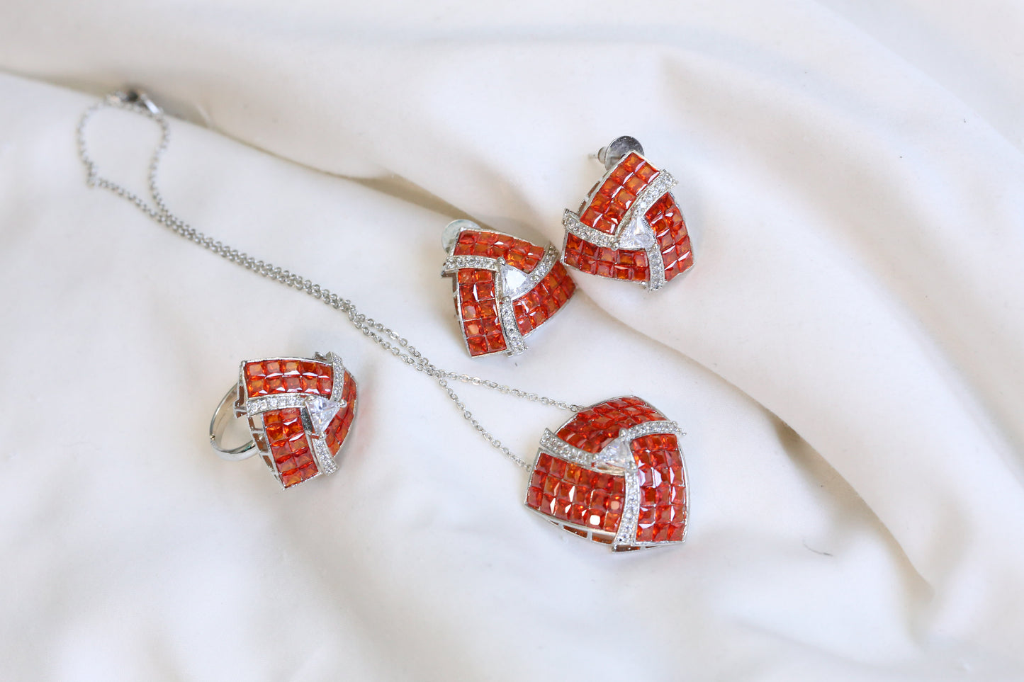Invisible Stone Setting Necklace Set - Orange