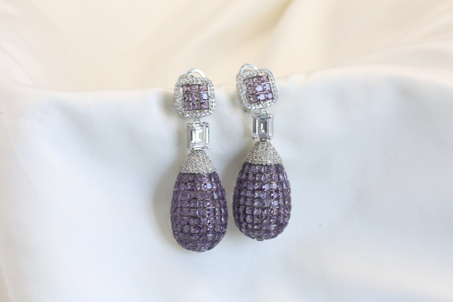 Long Invisible Settings Earrings -Purple