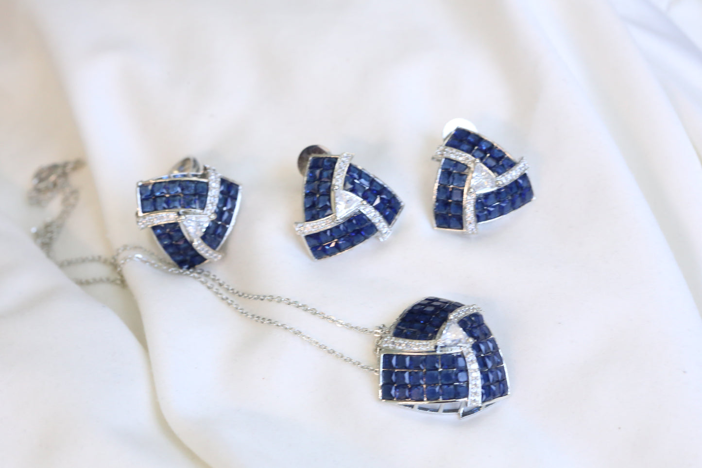 Invisible Stone Setting Necklace Set - Blue
