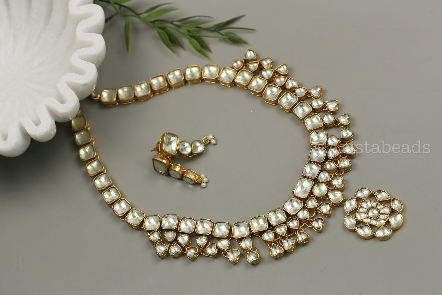 Aafreen Vintage Look Gold Foil Kundan Necklace (V102-09)