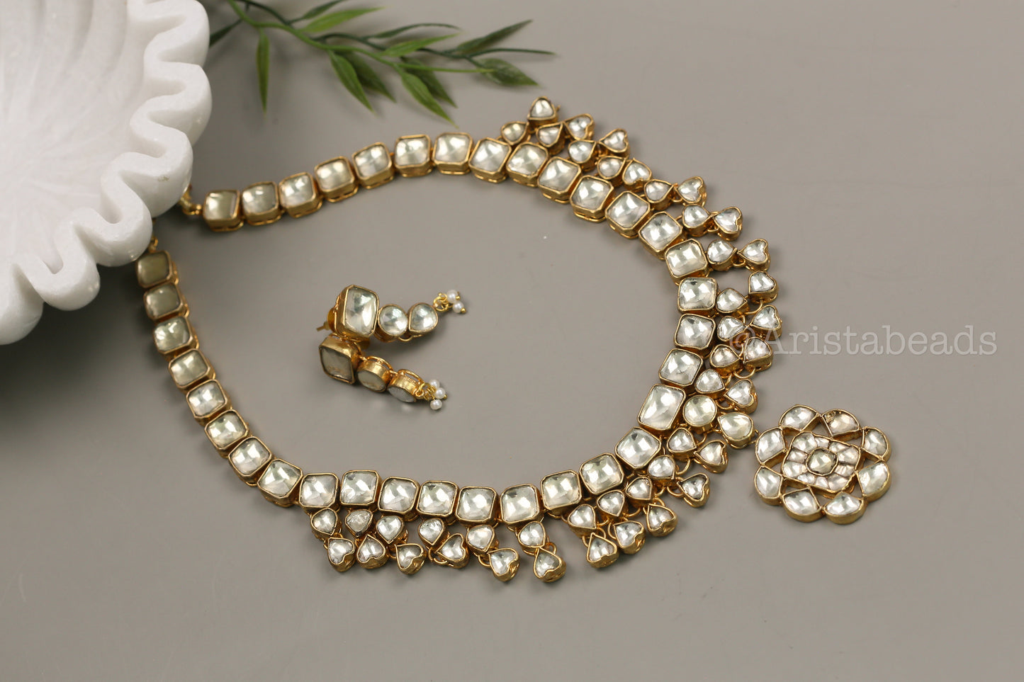 Aafreen Vintage Look Gold Foil Kundan Necklace (V102-09)