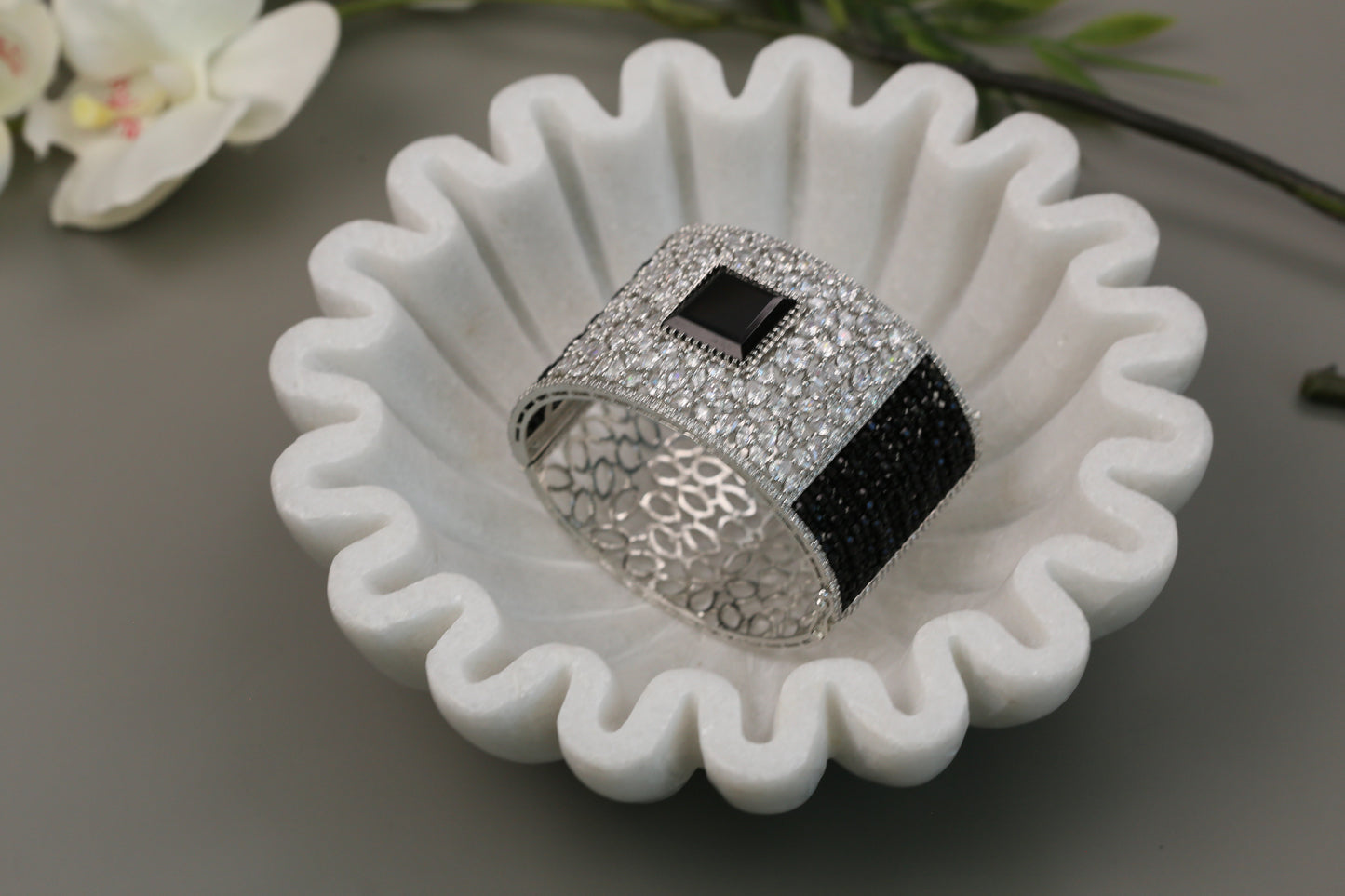 CZ & Crystal Beads Bangle Bracelet (Openable)