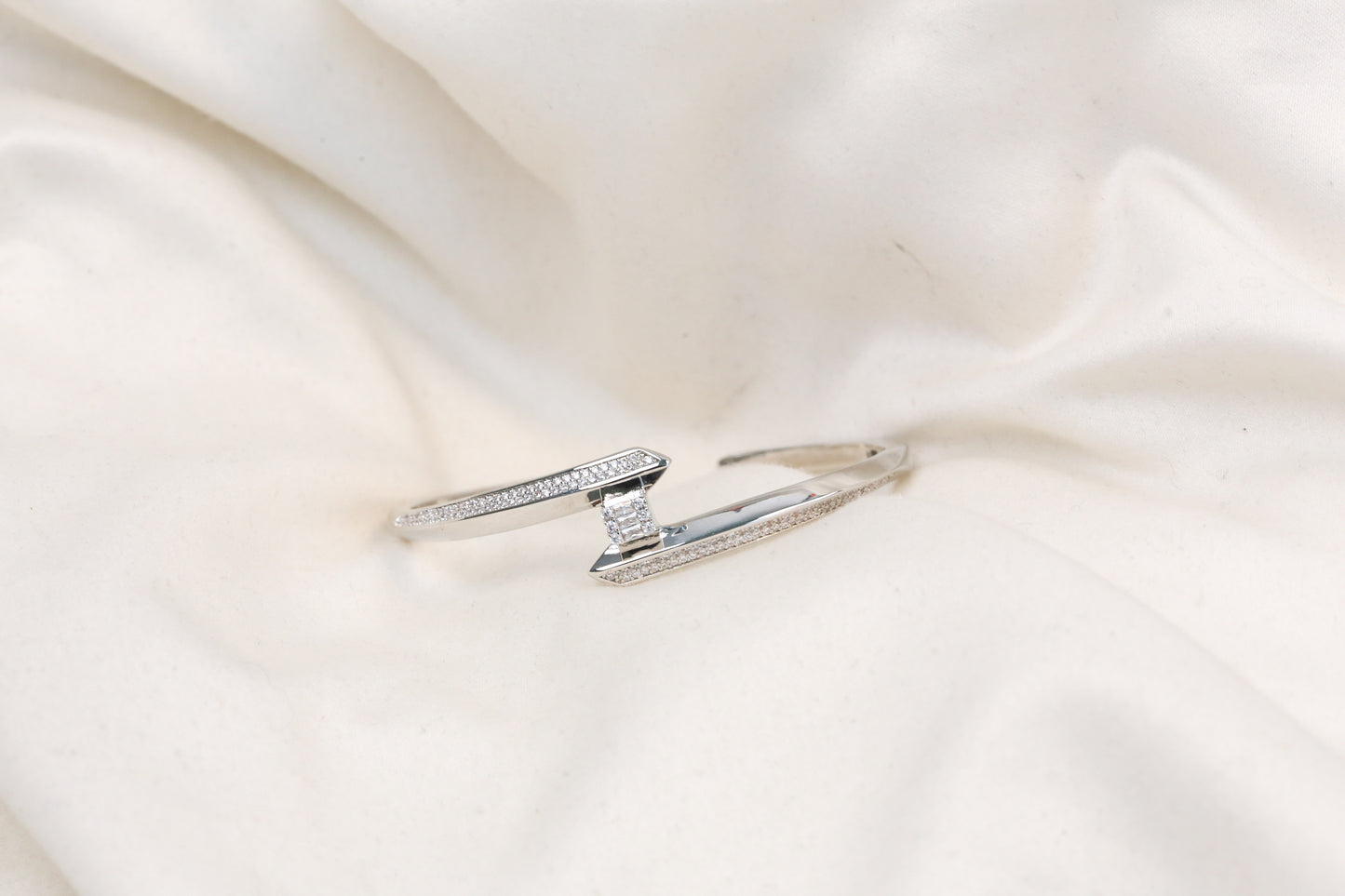Openable Nano CZ Bracelet - ABJ-B101-18