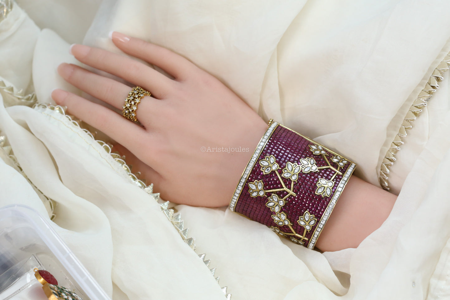 Maharani Designer Jadau Kundan Bangle (Openable)