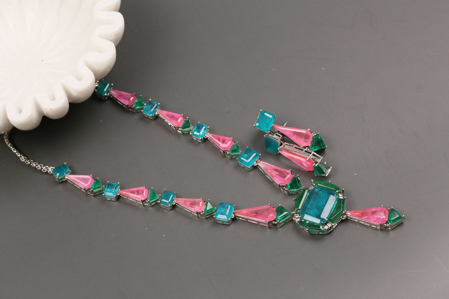 Kiara Multi Color Doublet Necklace Set