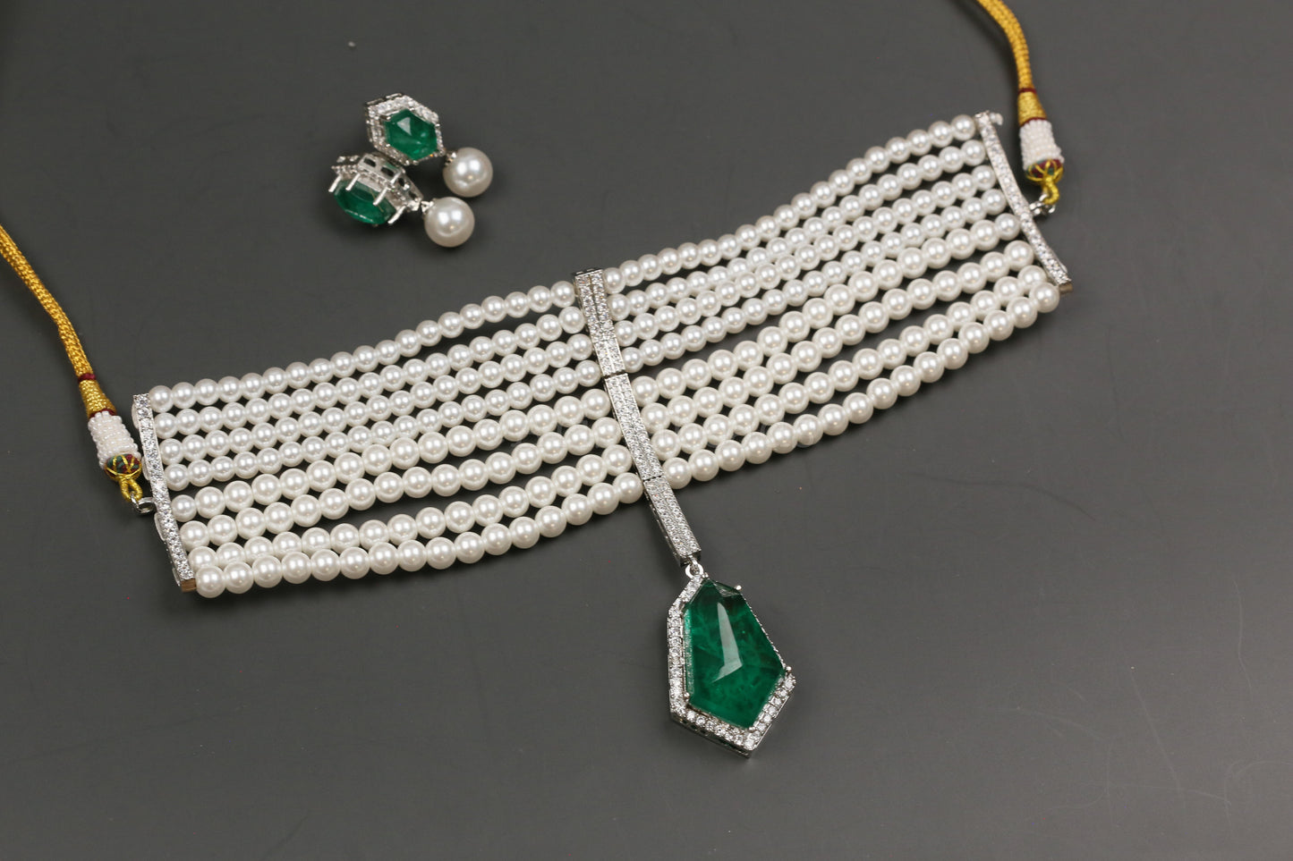 Shilpa Doublet Pearl Choker Set - Green