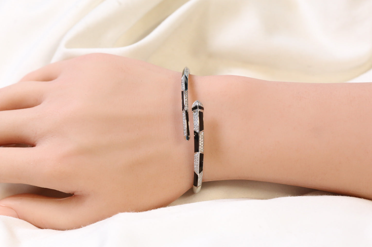 Rita Openable Micro CZ Bracelet- Silver & Black