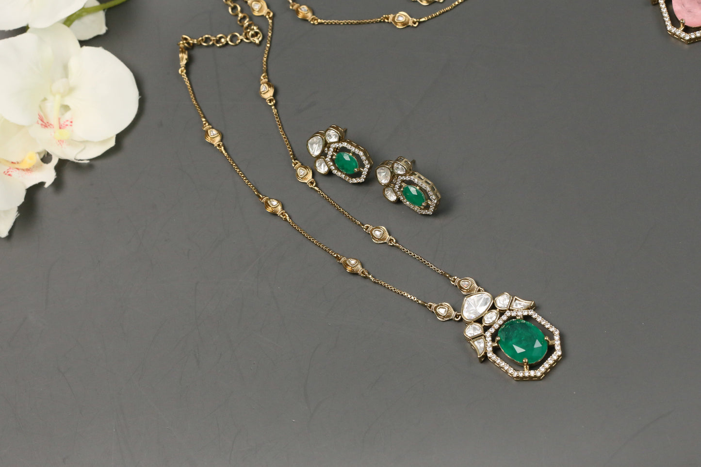 Maya Green Doublet & Uncut Polki Necklace Set