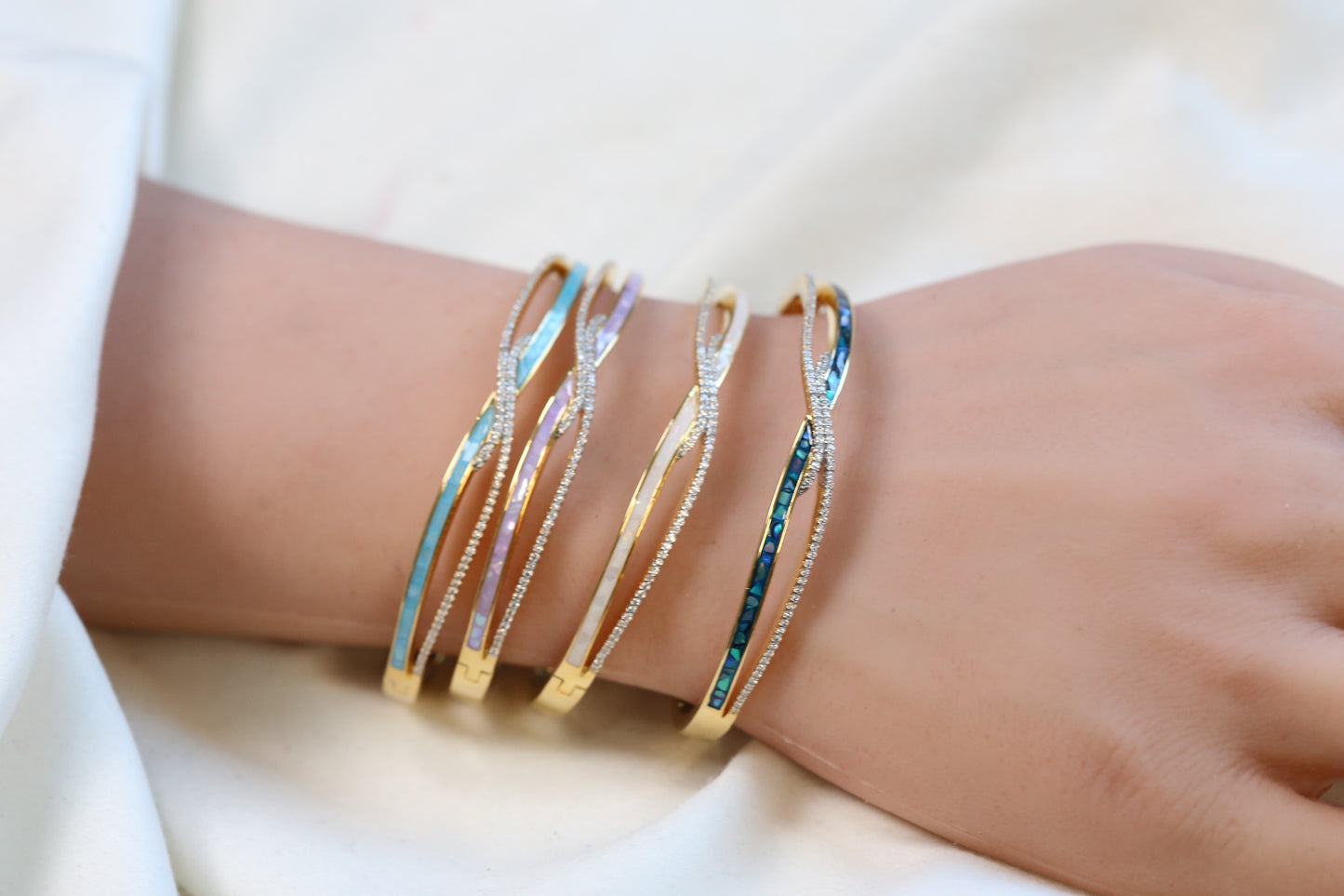 Aura Openable Micro CZ Bracelet- Gold