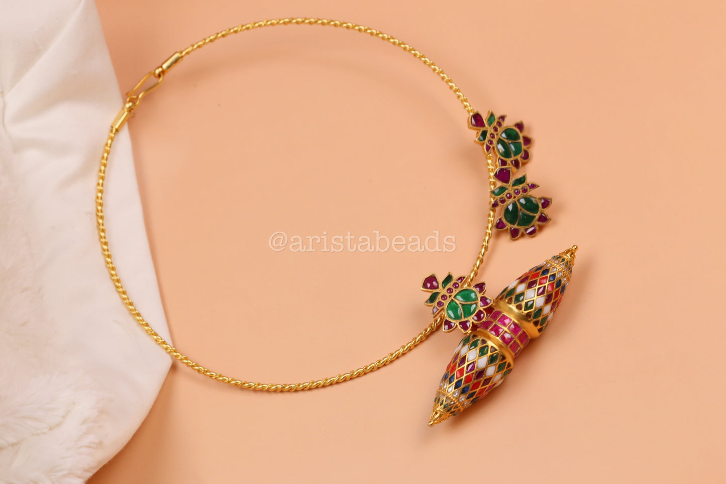 Handmade Jadau Kundan Tabeez Pendant Set