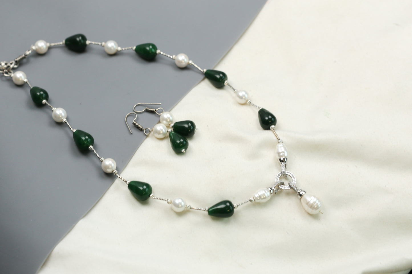 Contemporary Beaded Necklace Set - Green